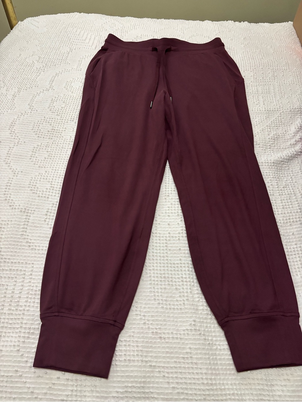 Lululemon Ready to Rulu Jogger 25” Cassis Size 8 EUC